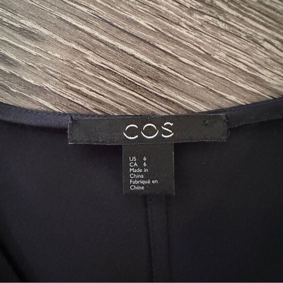 COS 100% silk navy v neck top - Picture 4 of 9